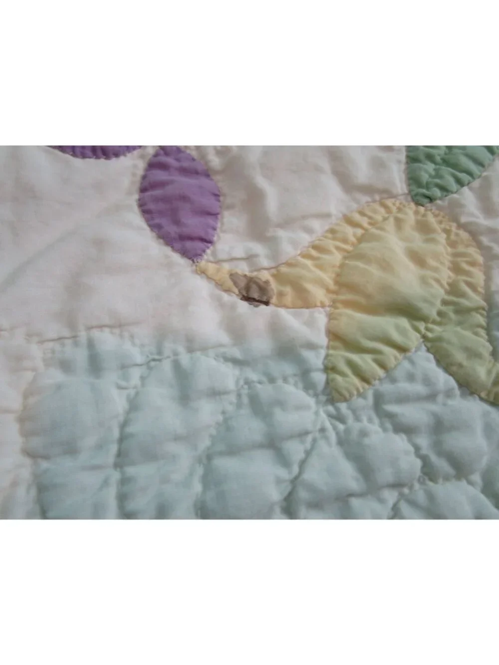 Tulip Wreath Floral Patchwork Quilt Pastel Yellow Purple Green Appliqué Damage